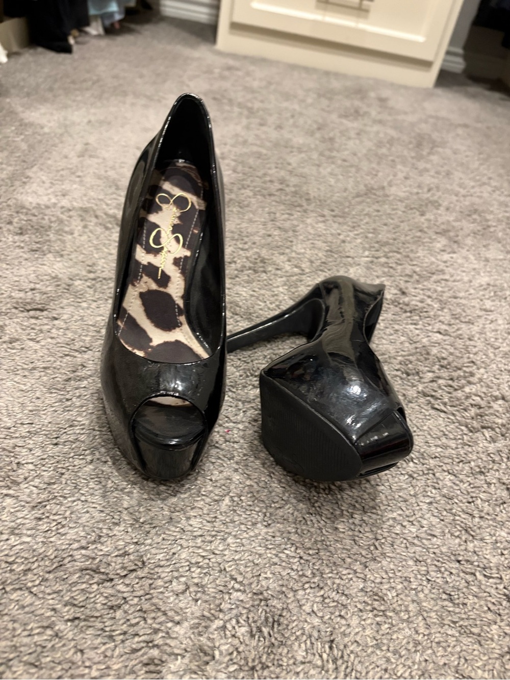 Jessica Simpson Black Patent Peep-Toe Platform Pumps